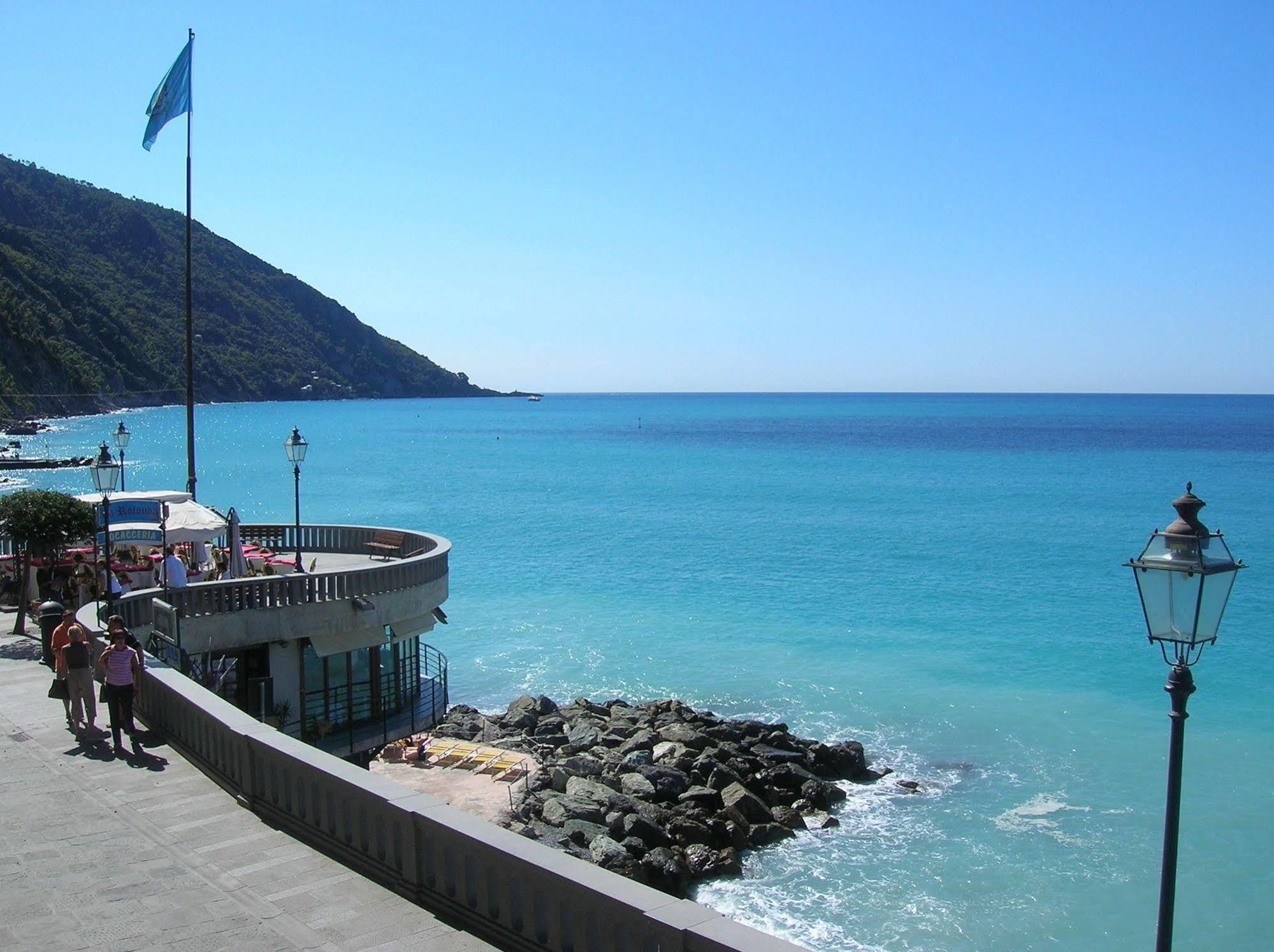 Casmona Hotel Camogli Exterior photo